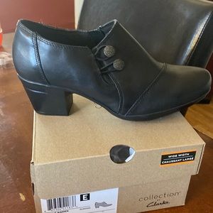 Beautiful shoes black new size 9 wide